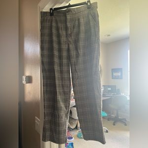 Urban Outfitters grey plaid wide leg pants. Size large #urbanoutfitters